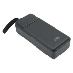 پاوربانک KPG 302 با وزن 690 گرم دارای باتری با ظرفیت 30000 میلی آمپر است و از طراحی جذابی بهره میبرد. بدنه پاوربانک KPG مدل 302 براق است و اثر انگشت را به صورت محدود جذب میکند. بر روی بدنه دارای نمایشگری برای نشان دادن میزان شارژ موجود میباشد و دارای 4 درگاه خروجی شارژ از نوع USB و USB-C و Lightning میباشد. پاوربانک KPG از شاژ سریع PD و QC3.0 برخوردار است و از شدت جریان خروجی 2.0 آمپر پشتیبانی میکند. توان خروجی پاوربانک KPG برابر با 22.5 وات میباشد و میتوانید به صورت همزمان 4 گوشی مختلف را شارژ نمایید. درون باکس شارژر کابل شارژ USB-C قرار دارد.