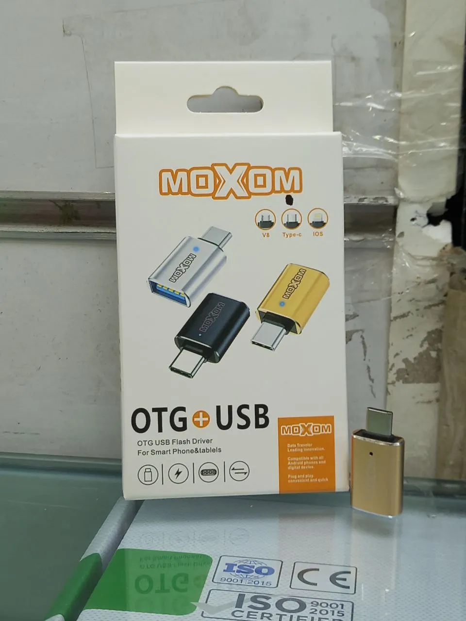 OTG MOXOM ☑️سوکت:تایپ سی ☑️داری سه رنگ بندی سفید مشکی و طلایی